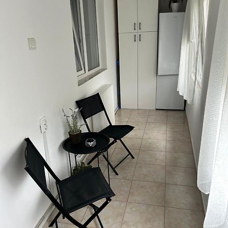 Jasminique Suite Крайова Екстер'єр фото