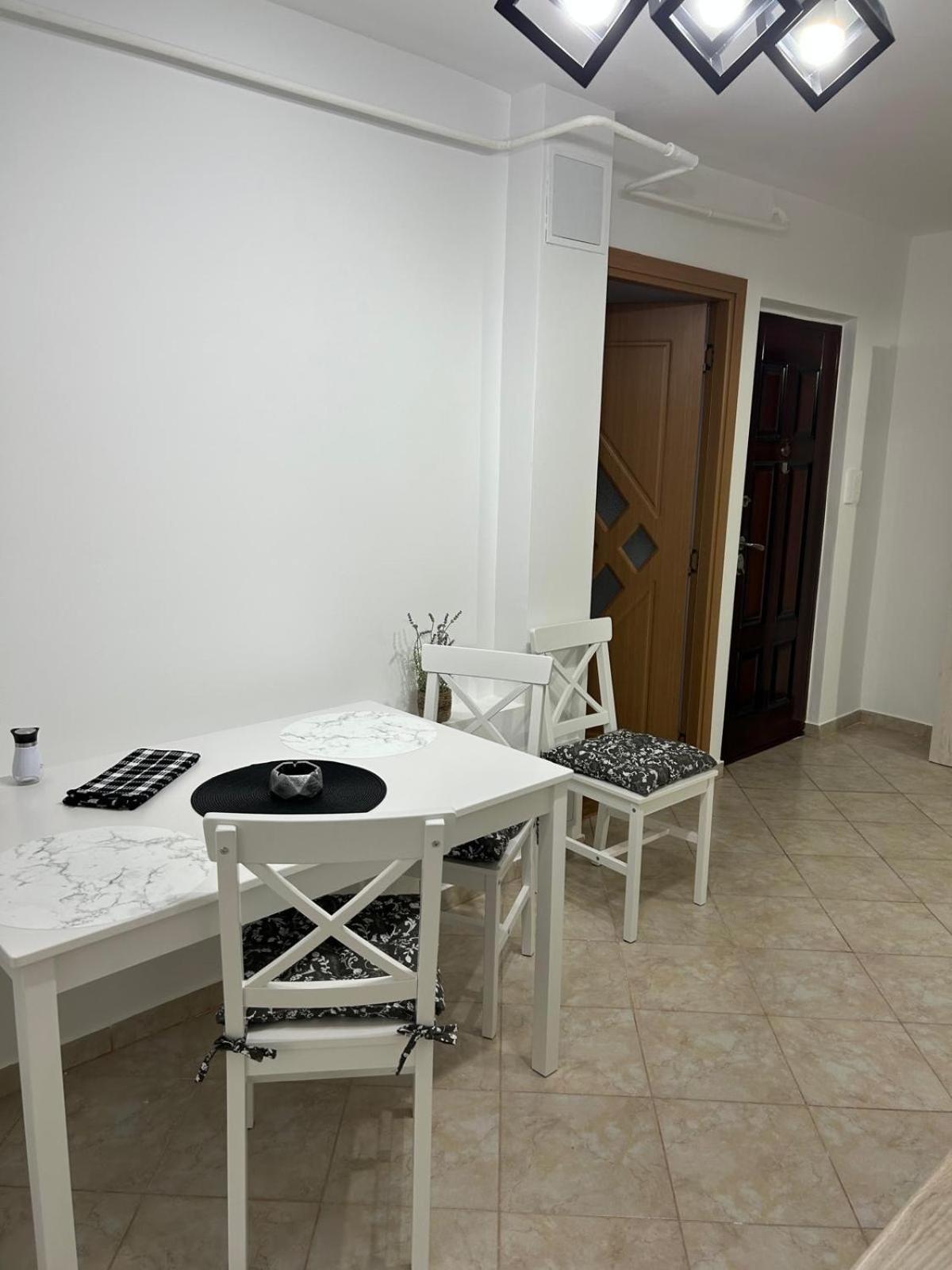 Jasminique Suite Крайова Екстер'єр фото